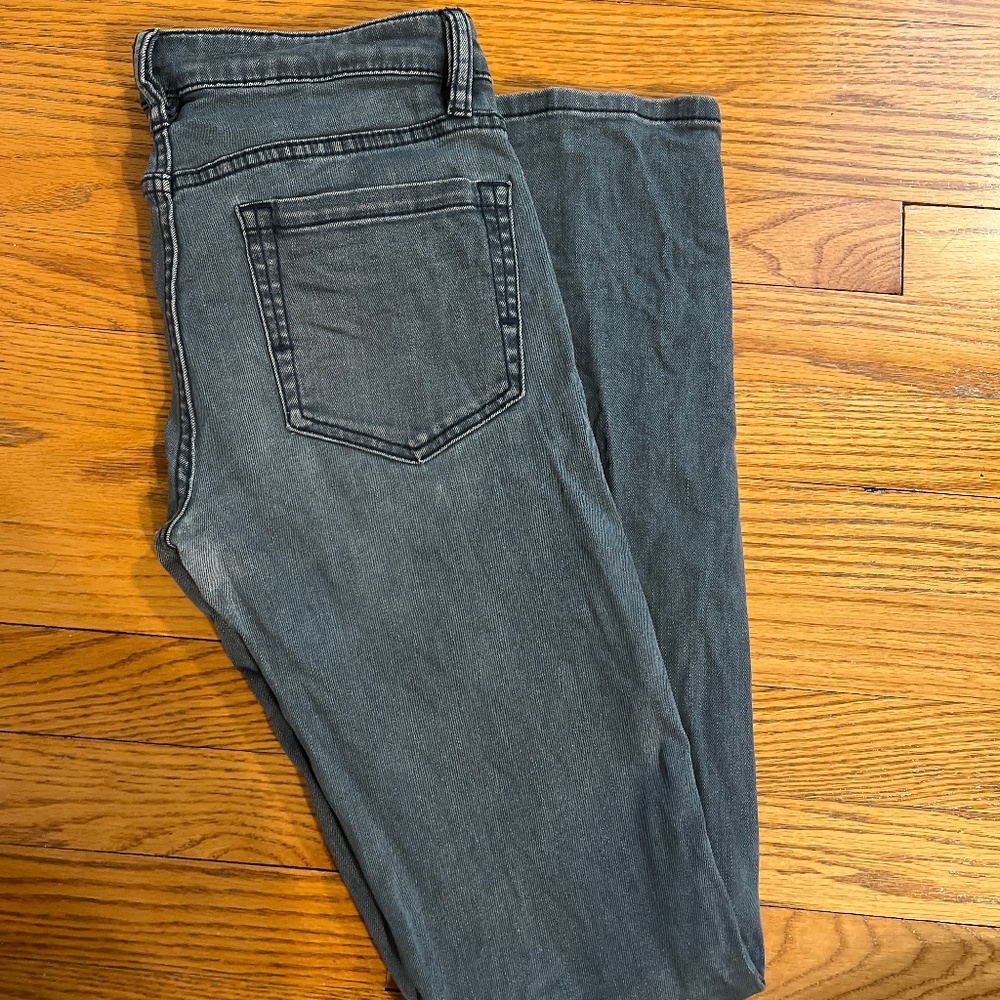 BCBG MAXAZRIA Jeans Size 27 gently worn